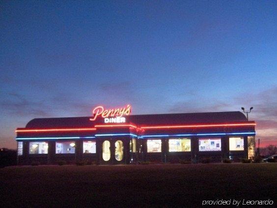 トラベロッジ ミズーリヴァリー Missouri Valley エクステリア 写真